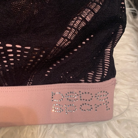 Bebe‎ sport black lace with soft rose colored trim in size L. - Picture 4 of 4